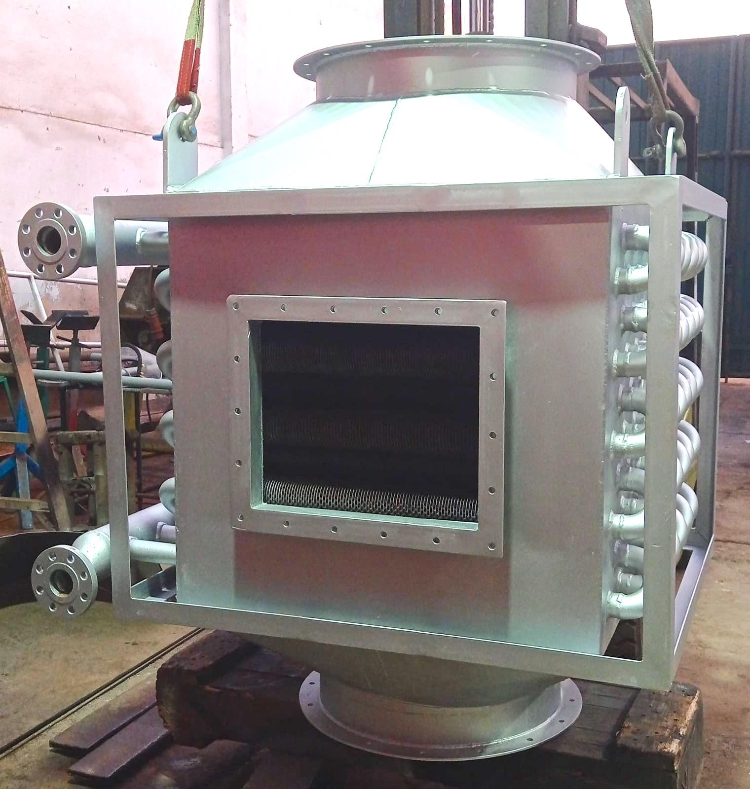 Imagen de galería: Economizador Pesquera Diamante 1500 HP